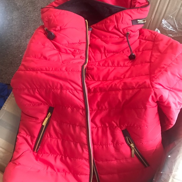 Brand new Puffer jacket women’s